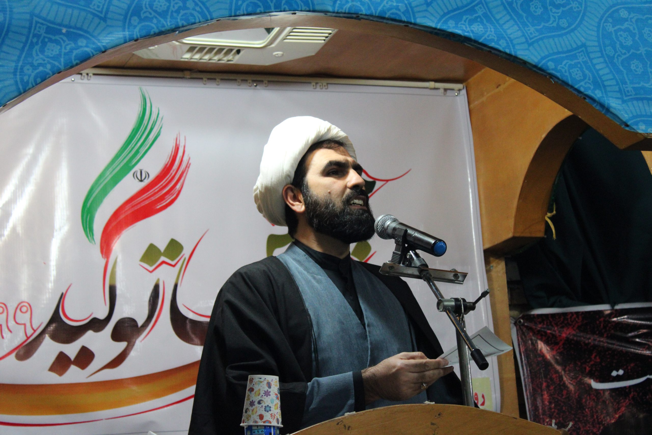 قدردانی امام جمعه فومن از فعالیت های عام المنفعه فرمانده دانشکده هوانیروز ارتش در ایام کرونا