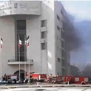 ساختمان مرکزی شهرداری رشت آتش گرفت