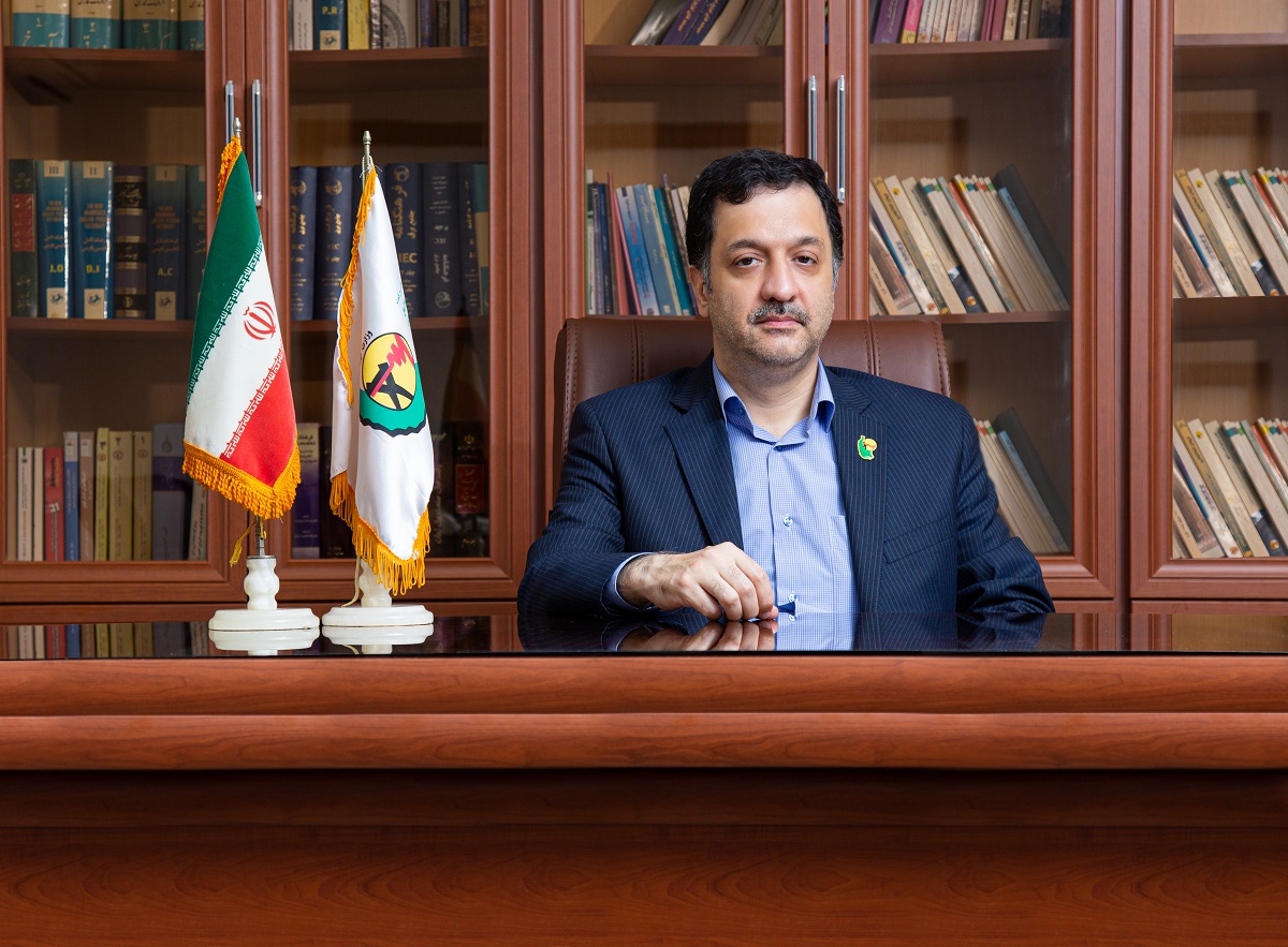 مدیرعامل توزیع برق گیلان: برنامه های تشویقی ویژه مشتركان صنعتی خوش مصرف برای زمستان درنظر گرفته شده است