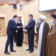 تقدیر استاندار از مدیرعامل و كاركنان توزیع برق گیلان جهت  ترویج و تبلیغ نماز