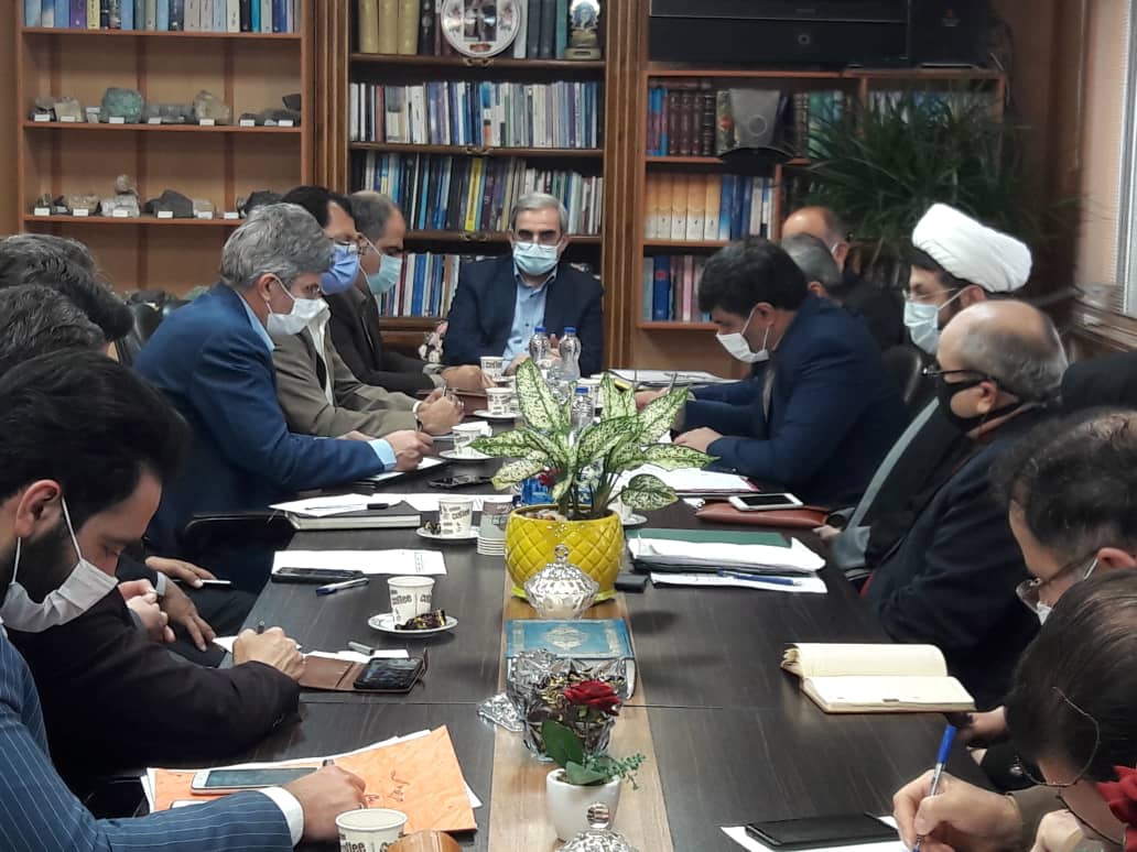 در کارگروه شورای آرد و نان گیلان عنوان شد: برخورد و کم شدن سهمیه نانوایی ها در تعطیلی خودسرانه