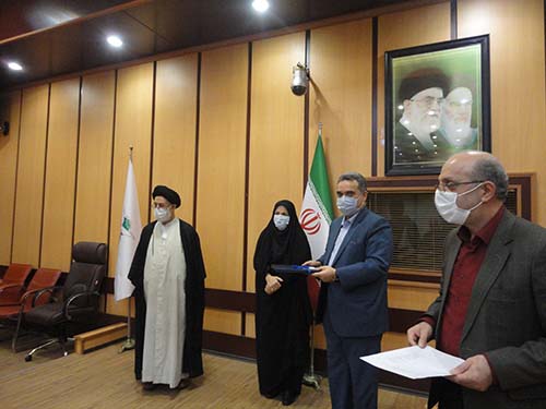 تقدیر از اداره کل بیمه سلامت گیلان به عنوان دستگاه برتر ترویج فرهنگ نماز
