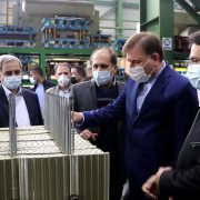 بازدید استاندار گیلان از دو واحد تولیدی در شهر صنعتی رشت : مشکلات واحدهای تولیدی، آسیب‌شناسی و به‌صورت میدانی، بررسی می‌شود