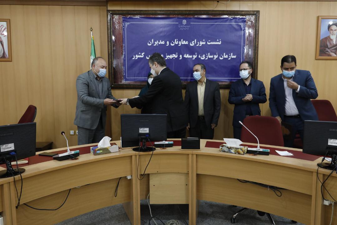 تقدیر از نوسازی مدارس گیلان، استان پیشرو در اجرای طرح تحول آجر به آجر و پویش ملی و «من مادرم، بچه‌های ایران فرزند من