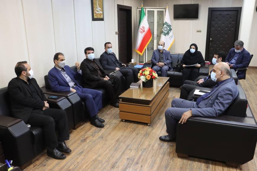 در راستای نظم بخشی و شفاف سازی امور مالی شهرداری صورت گرفت: دیدار شهردار رشت با مدیرکل امور مالیاتی گیلان