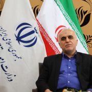 وزیر اقتصاد : اصناف كشور، نقشی بالنده ای در اقتصاد ایران ایفاء می كنند