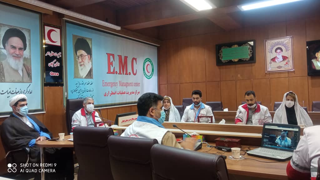 همزمان با هفته ازدواج؛ از ۷۰ زوج جوان هلال احمری در گیلان تجلیل شد