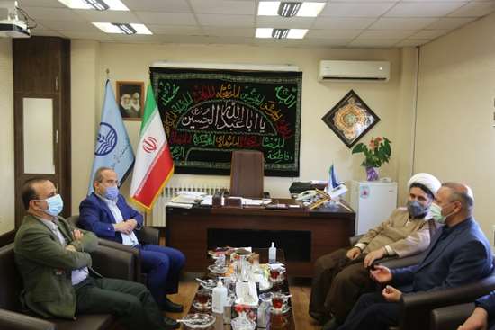استمداد دکتر سالاری از توان ستاد اجرایی فرمان امام(ره) برای جبران عقب‌ماندگی‌های حوزه سلامت گیلان