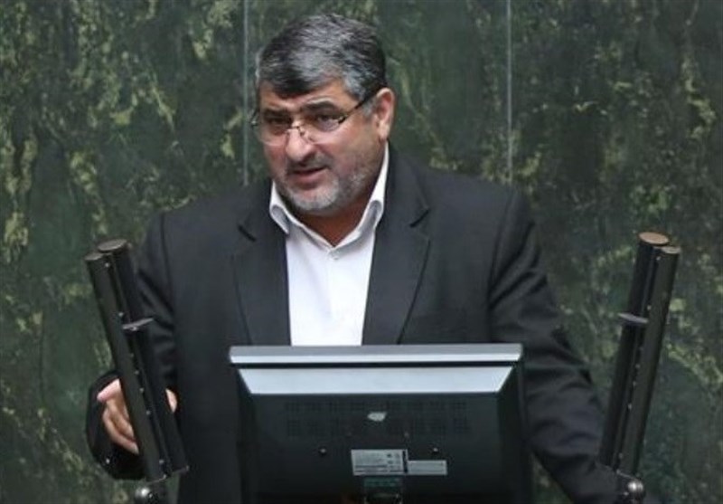 عضو مجمع نمایندگان گیلان :دولت  قبل از اعلام تعطیلی، راه ها را بسته و زمینه هرگونه مسافرت را بگیرد!