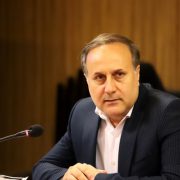 حسن کریمی کرنق با خواندن سوگندنامه رسما عضو شورای شهر رشت شد