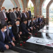 همزمان با هفته حمل و نقل ادای احترام شهردار لاهیجان به شهدای گمنانم