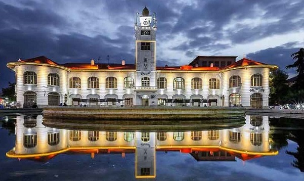 عمارت تاریخی شهرداری رشت نونوار می شود
