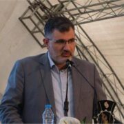 واحدهای تولیدی گیلان در تملک بانک‌ها باید تعیین تکلیف شود