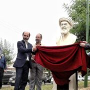 رونمایی از سردیس آیت‌ الله سید مجتبی رودباری در رشت