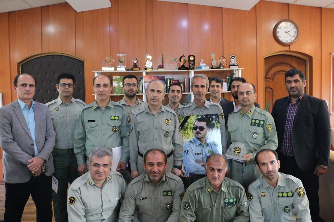 قدردانی از ۸ محیط بان نمونه ، همزمان با روز ملی محیط بان در محیط زیست گیلان