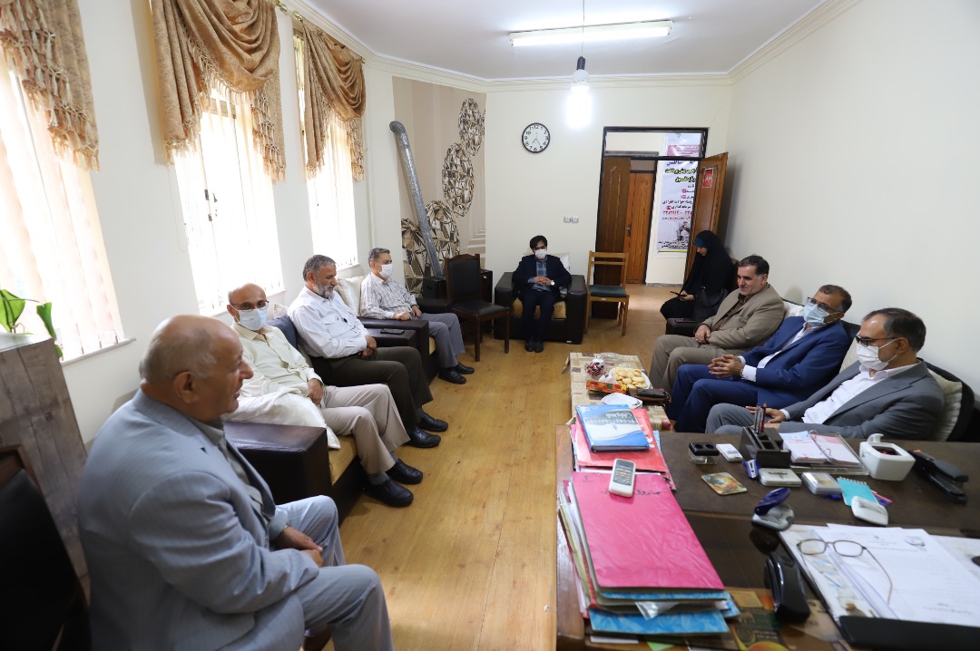 حضور اعضای شوراي اسلامي و سرپرست شهرداری رشت در کانون بازنشستگان شهرداری رشت
