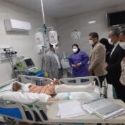 عیادت سرپرست شهرداری رشت از پاکبان سانحه دیده