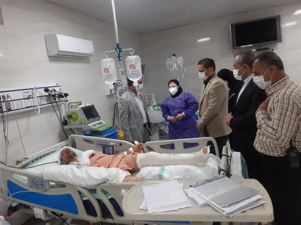 عیادت سرپرست شهرداری رشت از پاکبان سانحه دیده