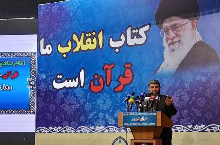 اولویت جذب و استخدام در نیروی انتظامی با نخبگان قرآنی است