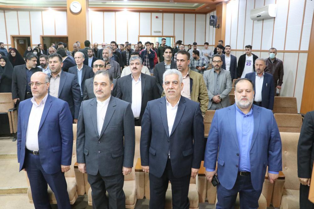 استاندار: توسعه جامعه با تقویت رویکرد متعالی بسیج محقق می شود