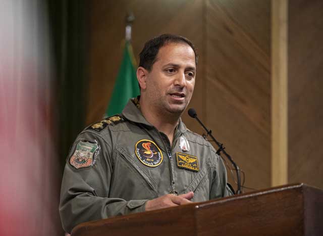 توسط قرارگاه محرومیت زدایی ارتش ؛ 21 کیلومتر از راه روستایی در شفت بهسازی و تعریض شد