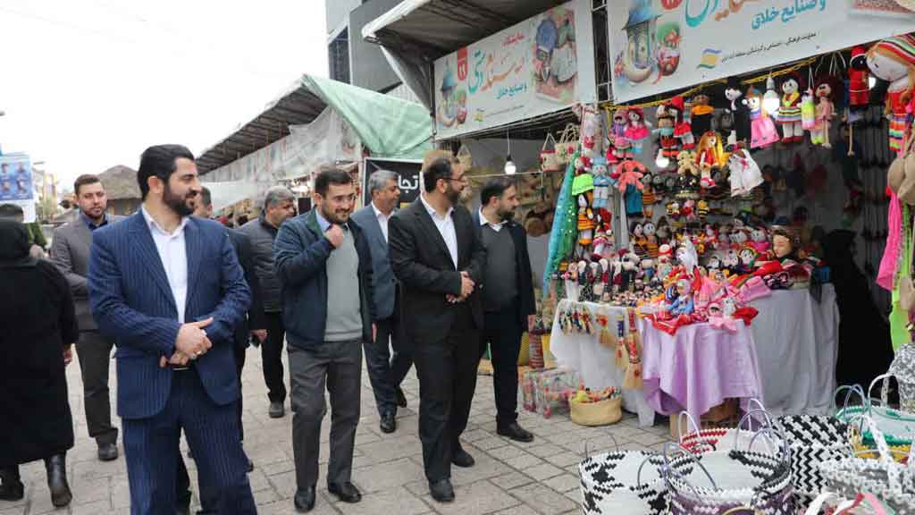 نمایش ایرانی كوچك در نمایشگاه صنایع دستی و سوغات اقوام منطقه آزاد انزلی