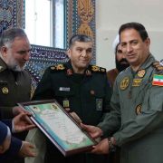 فرمانده قرارگاه محرومیت زدایی ارتش در مصلای فومن تقدیر شد