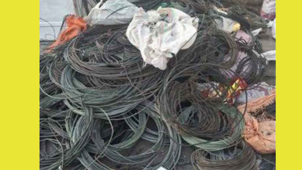 كشف حدود ۲ تن سيم سرقتي توسط کارآگاهان آگاهي